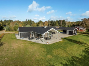 Holiday Home Geri - 700m from the sea by Interhome, Hals